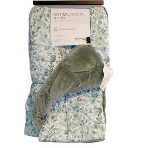 NEW CLEAN SPACES ANTIMICROBIAL FILLED, DOUBLE SIDED THROW BLANKET 50X60